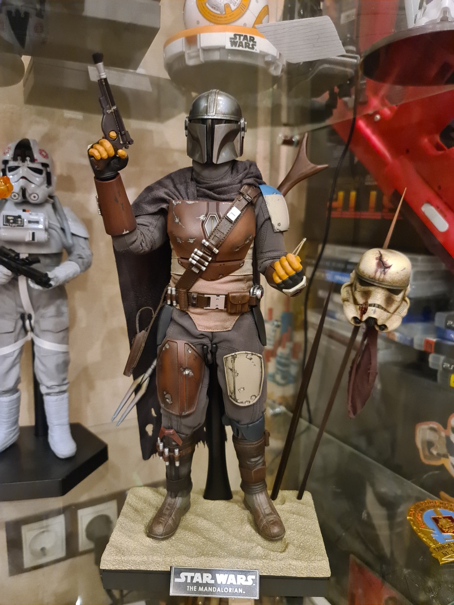 Hot Toys - The Mandalorian - 1:6 Scale Collectible - The Mandalorian - Television Masterpiece Series