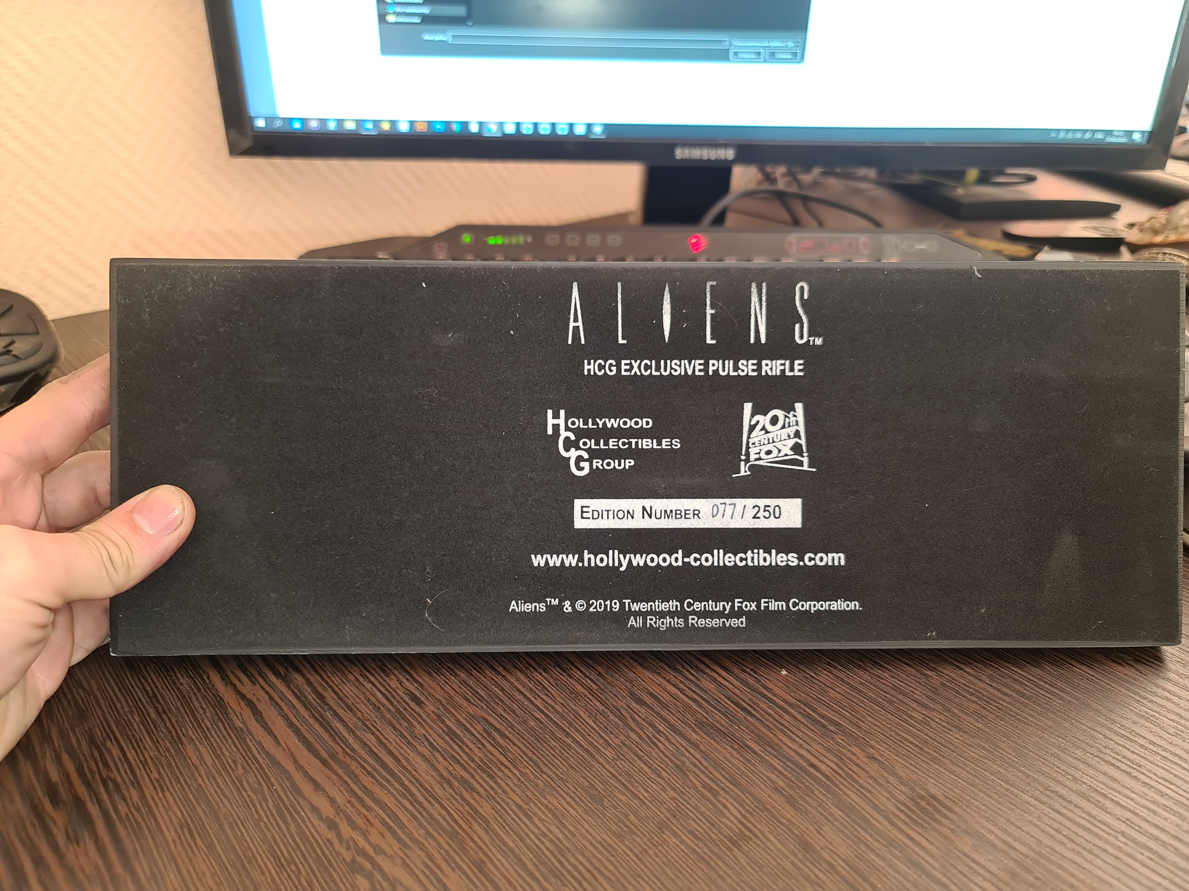 HCG Aliens Pulse Rifle Brown Bess (Weathered) Limited RUN: 77/250